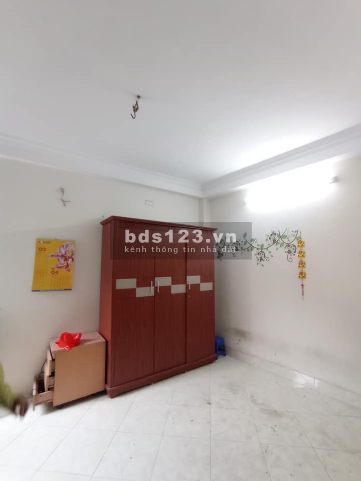 Bán nhà riêng phố Hoàng Mai 48m2 5 tầng nhà xây mới 5 tầng 3,050 Tỷ