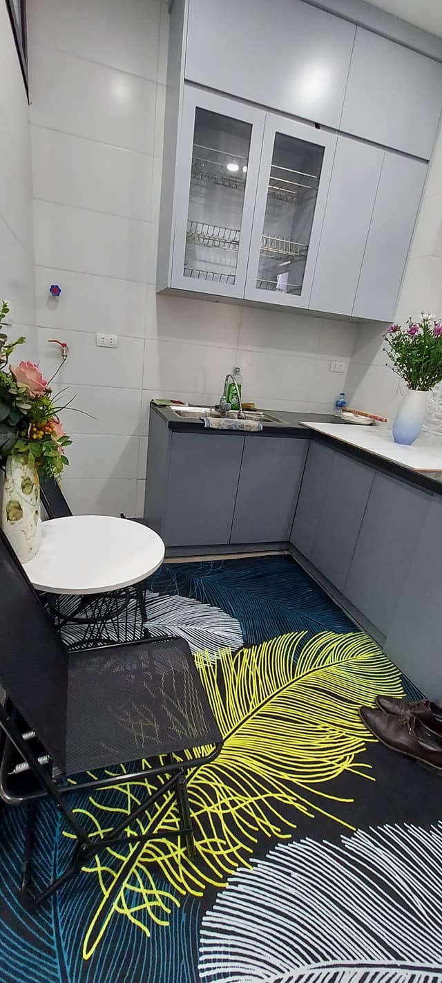 Nhỉnh 1 tỷ, Bán Căn Hộ Tầng 1 Phố Yên Lãng,Đống Đa, 45m, ô tô đỗ cửa ( 0395454603)