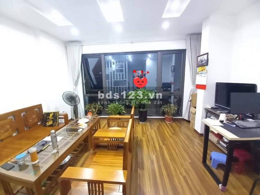 Bán nhà 2 thoáng MẶT PHỐ Kinh Doanh Cầu Ngã Tư Sở, Thanh Xuân, 18 tỷ.