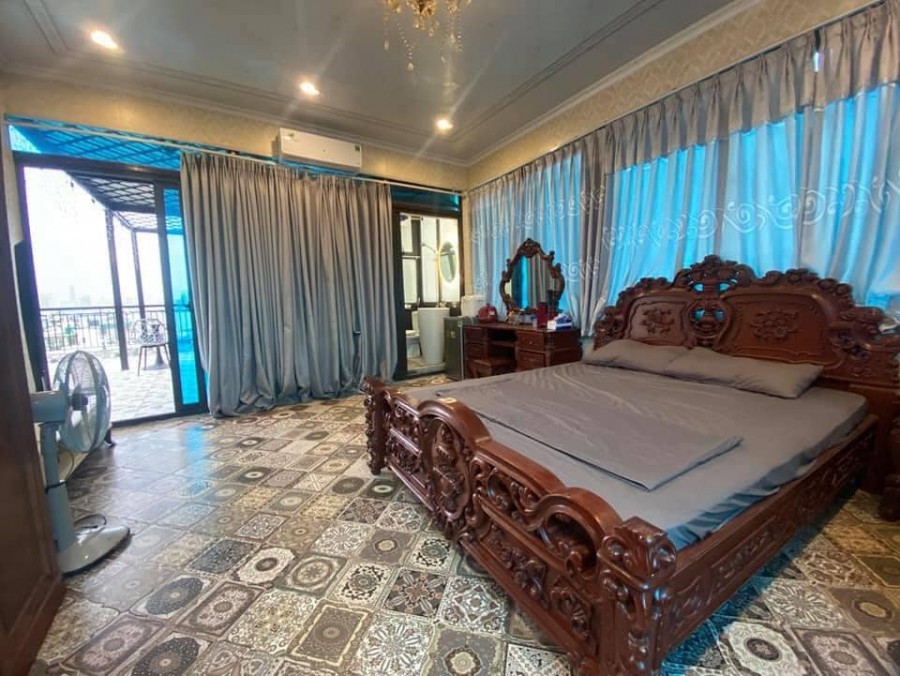 Bán khách sạn Hàng Cân 58m2 x 8 tầng, Doanh thu khủng, ô tô, tháng máy