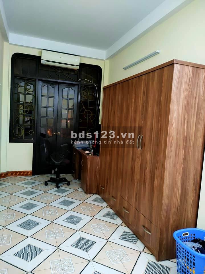 Bán nhà nới ô tô đỗ cửa Nguyễn Sơn, Long Biên Nhanh chân kẻo lỡ