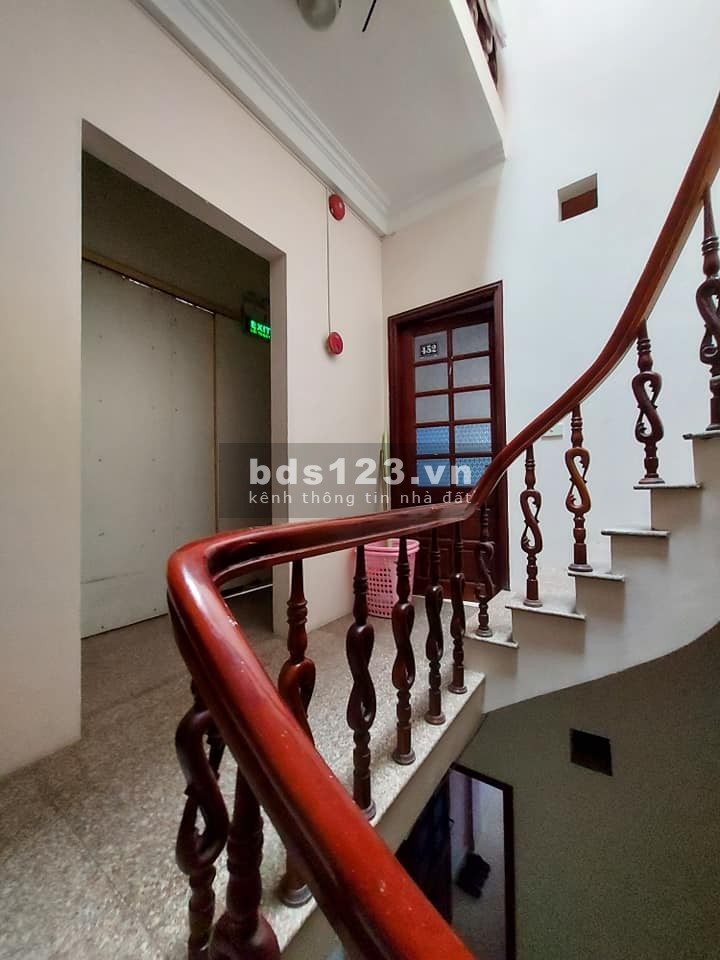 Nhà mặt phố Hoàng Ngân, oto tránh, kinh doanh đỉnh. Giá nhỉnh 13 tỷ.