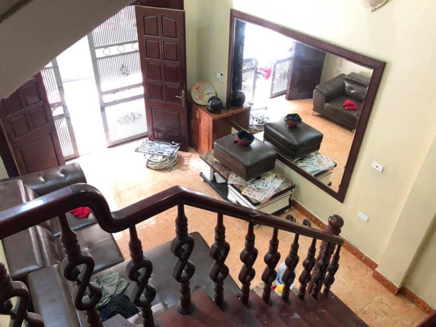 Bán Nhà Vương Thừa Vũ 40m2, Ô Tô Đỗ Cừa, Gần Phố, MT 4m, Thoáng Trước Sau 5.8 Tỷ