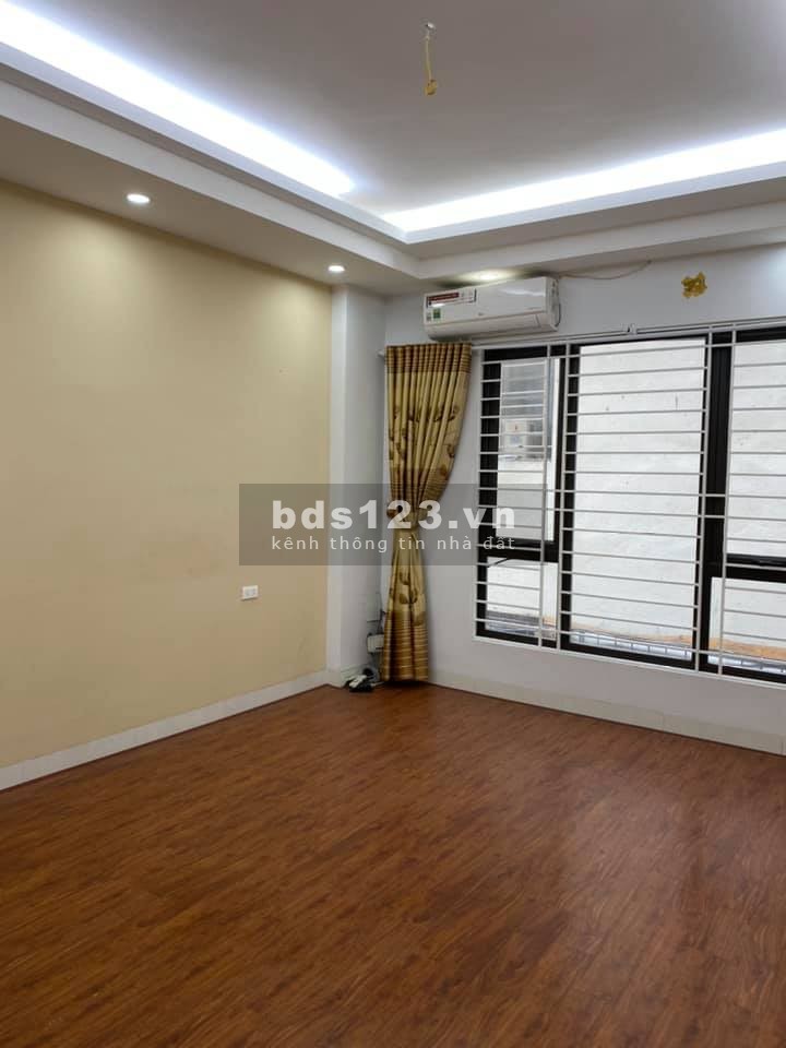 Cần tiền bán gấp lô góc, đường ô tô, dt 40m2, giá 5.1 tỷ, 3 tầng đúc