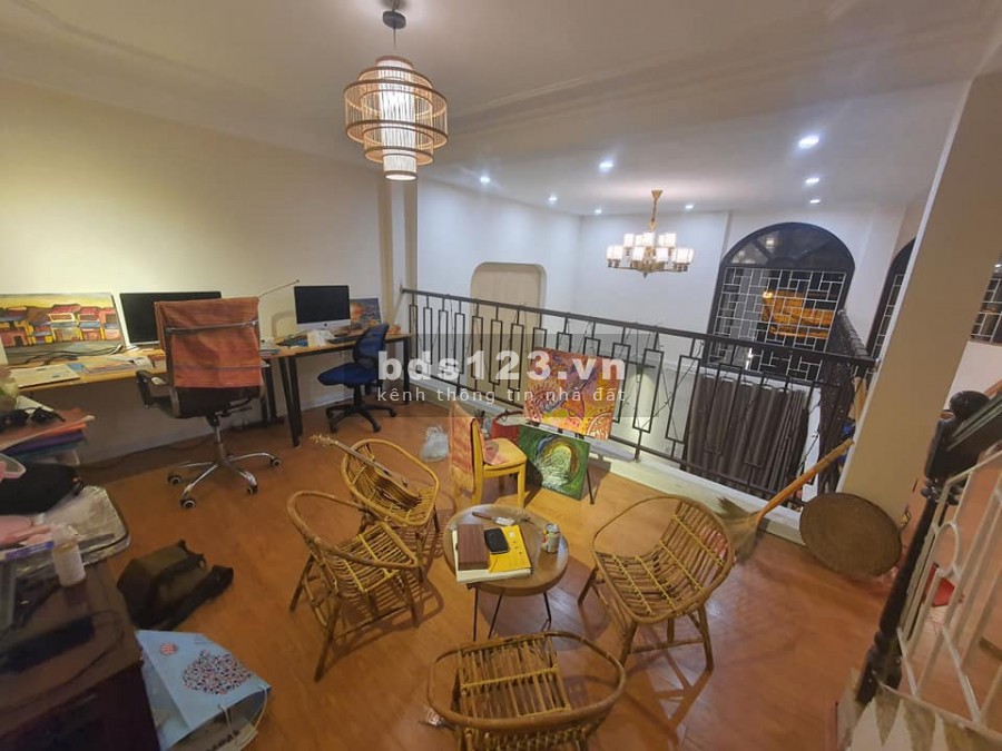 XIÊU HIẾM Đội Cấn 70m2 4 tầng mặt tiền 6m giá 5.9 tỷ