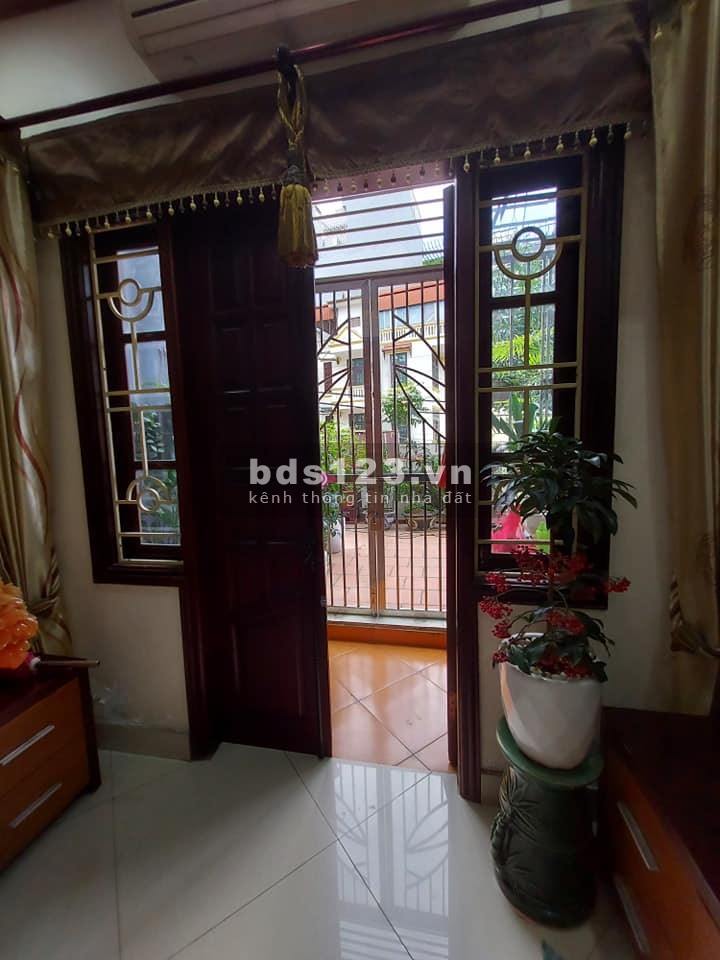 Nhà mặt phố Hoàng Ngân, oto tránh, kinh doanh đỉnh. Giá nhỉnh 13 tỷ.