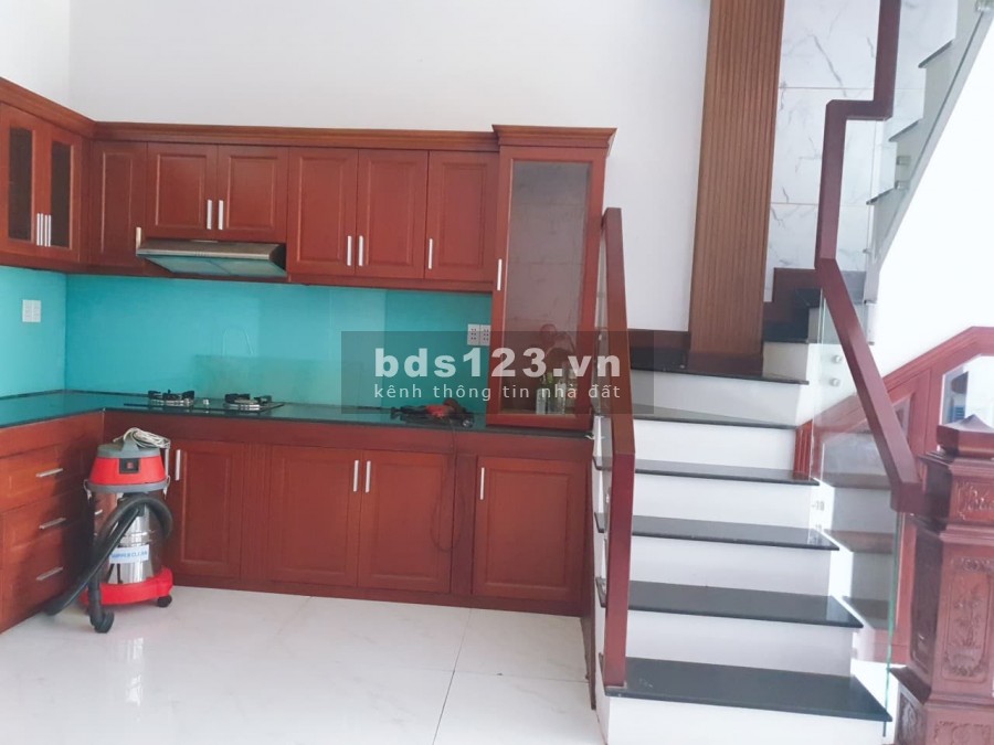 Bán nhà hẻm xe hơi Q12 4 tầng 5mx19m giá chỉ 4 tỷ 6 thương lượng