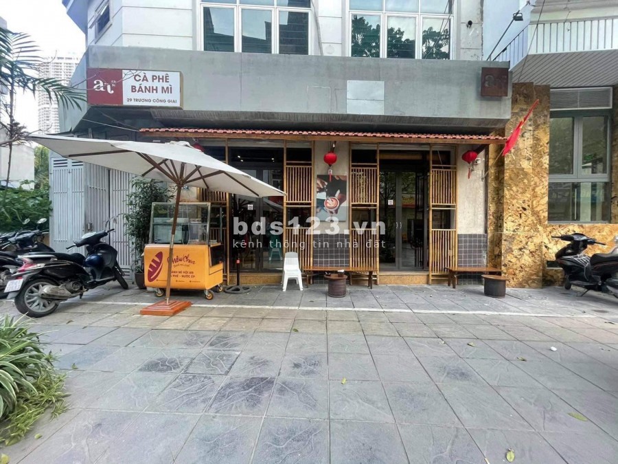 Siêu mặt phố Cầu Giấy lô góc 3 thoáng, 5 tầng mặt tiền 11m, giá 15,5 tỷ