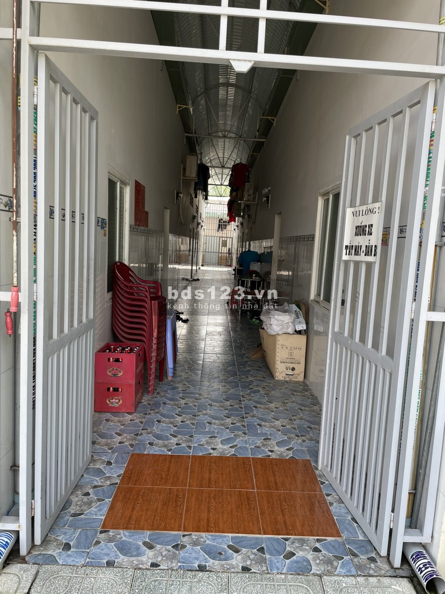 Thua lỗ kinh doanh gia đình cần bán lỗ cặp nhà trọ ngay Khu Công Nghiệp Nhật Hàn,thu nhập 20 triệu/tháng