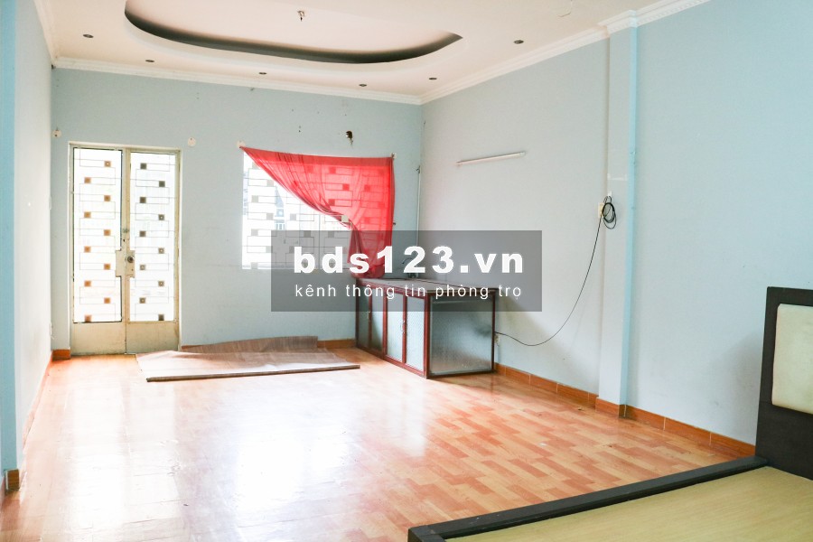 Phòng trung tâm q3 rộng thoáng 4x9 4x4 bếp ban công gác