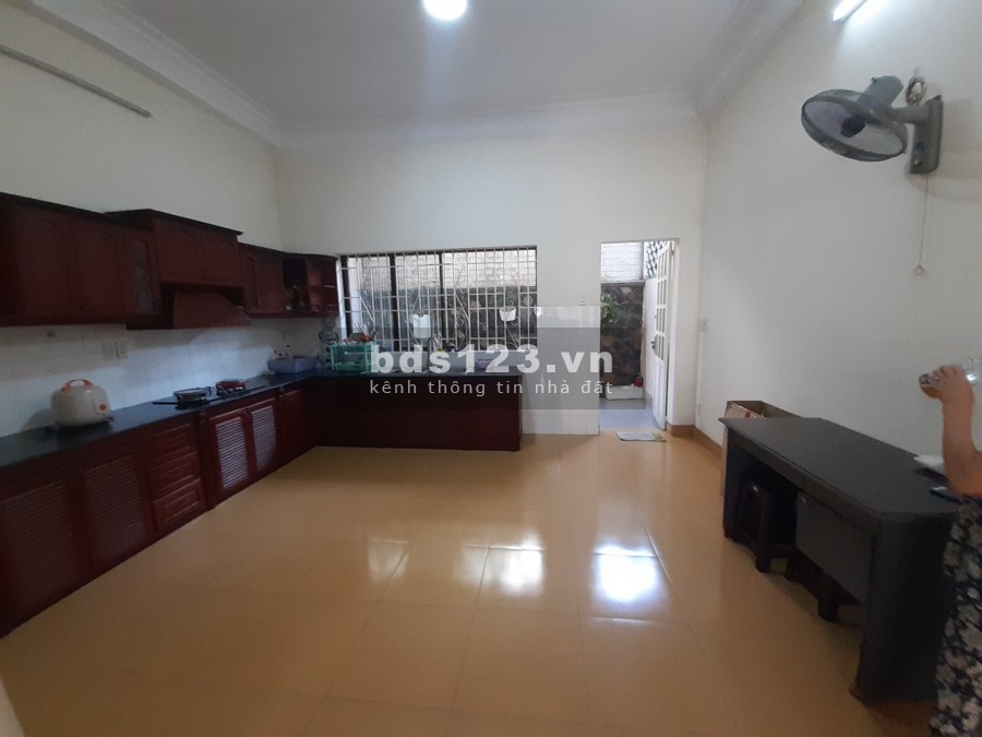 CHO THUÊ NHÀ 5x20M TRỆT 2 LẦU 5P SÂN ĐẬU XE Ô TÔ BÌNH AN QUẬN 2