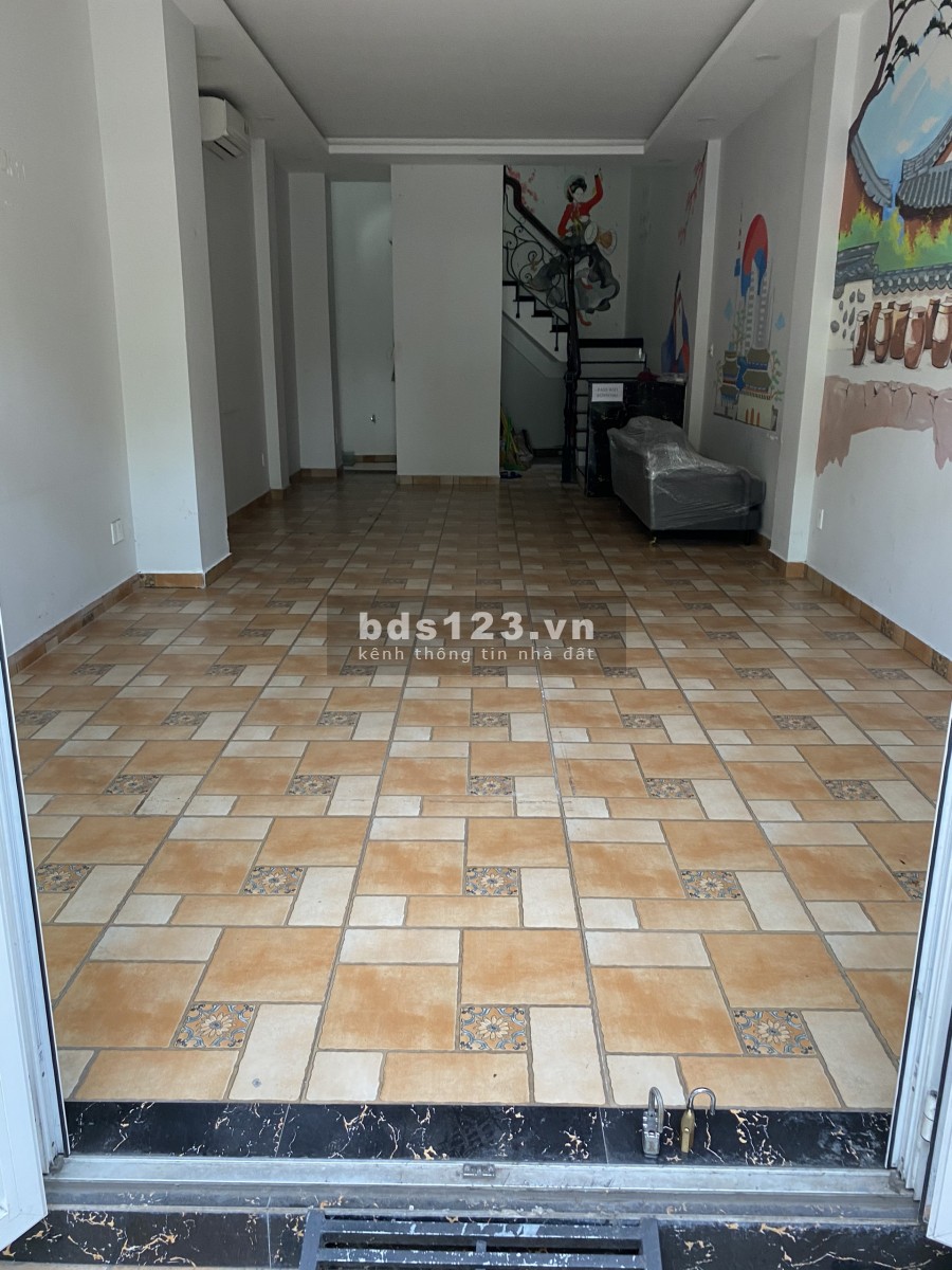 Nhà Đẹp Xô Viết Nghệ Tĩnh Trệt 4L-ST Giá 35Tr/th