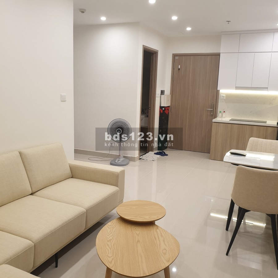 Cần bán căn 2PN, 54m2, tầng cao, giá 2 tỷ, tòa GS3, view thoáng, dự án Vinhomes Smart City