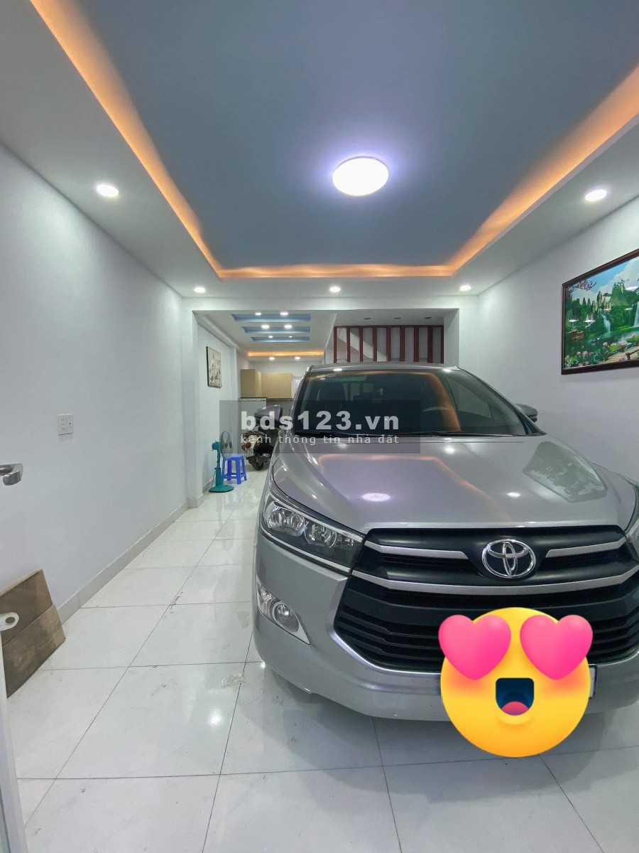 Chính chủ cần bán gấp nhà Hẻm 38 Nguyễn Sơn, Tân Phú, 48m2, 2 lầu, HXH đổ cửa.