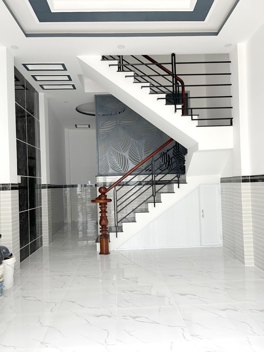 Nhà mới, đẹp (3.8 x 10m) hẻm 502 đường Hưng Phú P9Q8