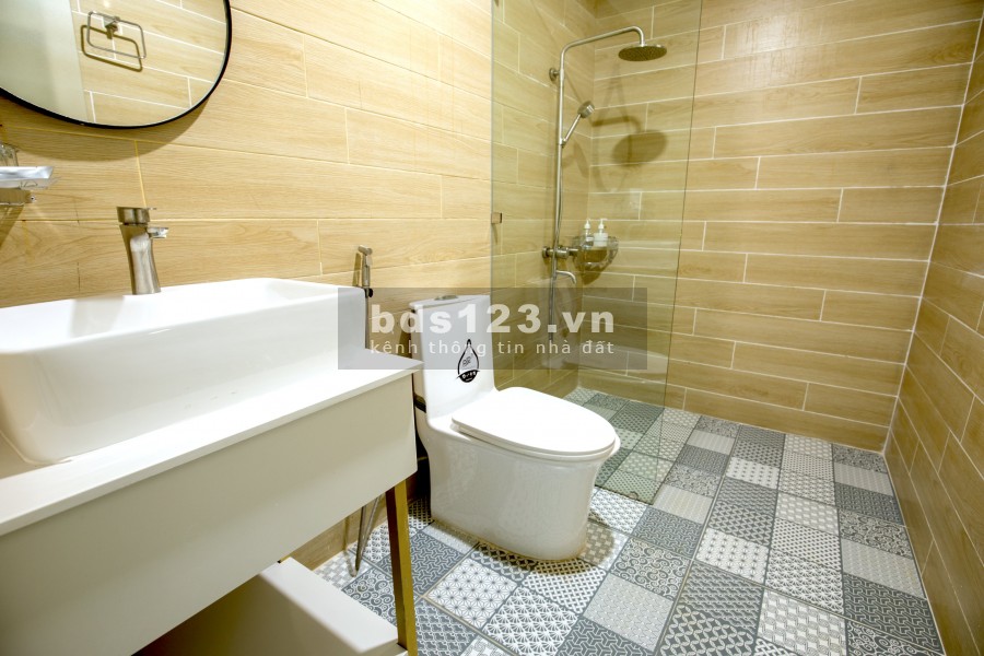 Căn hộ đủ nội thất giá rẻ đường Đặng Dung gần chợ Tân Định quận 1