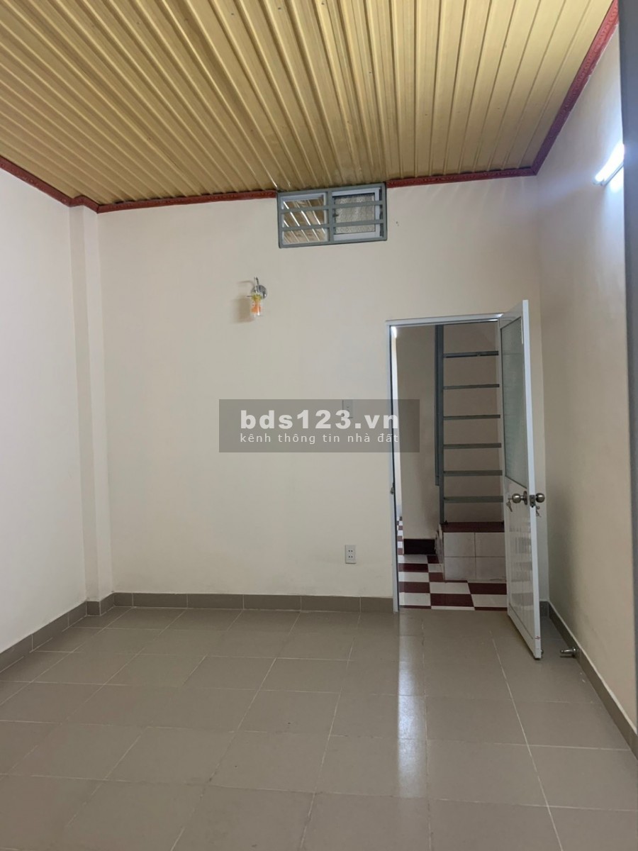 Cần Bán Gấp Nhà 1 Trệt 1 lầu Khu Linh Tây, thủ đức, TPHCM, Gần UBND, chợ và Trường học