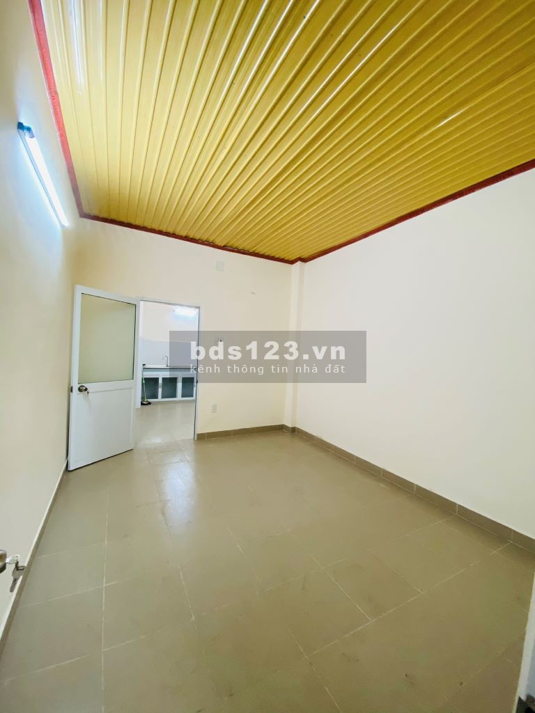 Cần Bán Gấp Nhà 1 Trệt 1 lầu Khu Linh Tây, thủ đức, TPHCM, Gần UBND, chợ và Trường học
