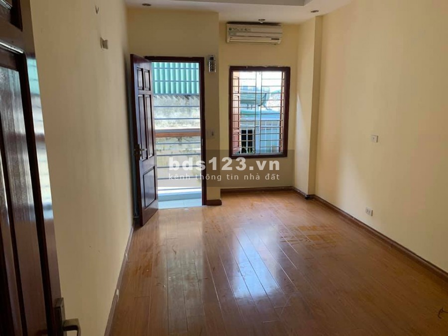 BÁN NHÀ ĐƯỜNG LĨNH NAM VỪA XINH HỢP TÚI TIỀN