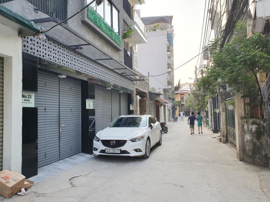 Nhà đẹp thang máy 150m2 ga ra ô tô kinh doanh Lạc Long Quân Tây Hồ 25 tỷ.