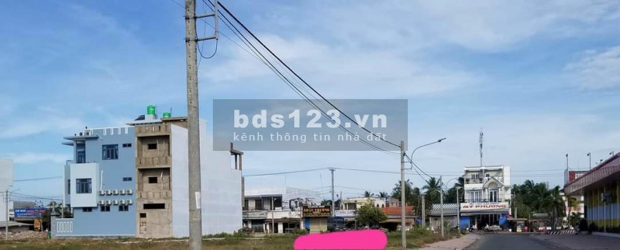 ĐẤT NỀN ĐỐI DIỆN TRƯỜNG HỌC TRUNG TÂM THƯƠNG MẠI