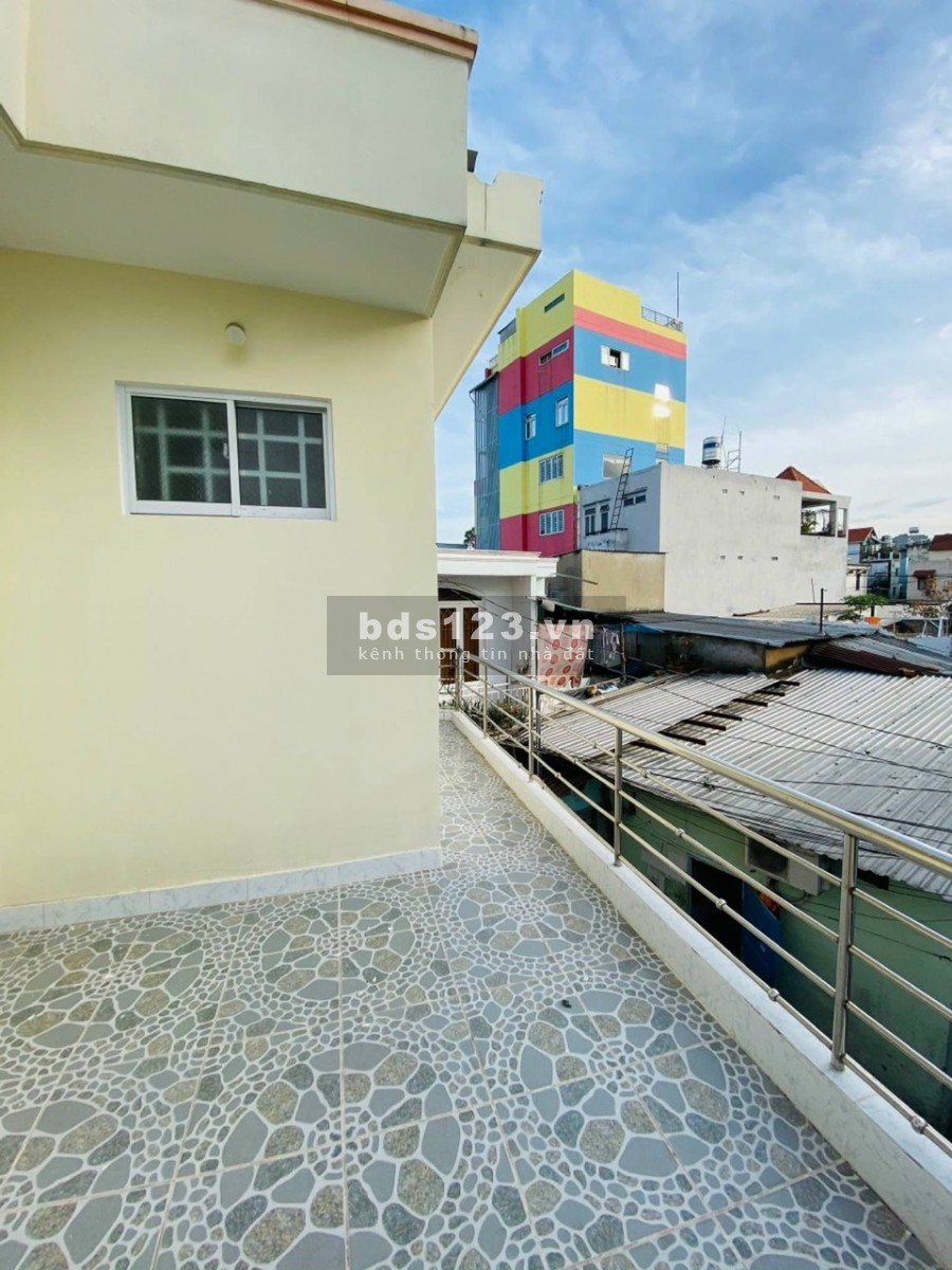 Cần Bán Gấp Nhà 1 Trệt 1 lầu Khu Linh Tây, thủ đức, TPHCM, Gần UBND, chợ và Trường học