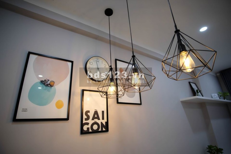 Cho thuê căn hộ đẹp, 1 phòng ngủ ở Hoàng Văn Thụ Tân Bình