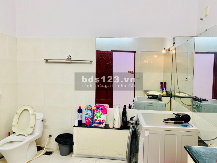 Chính chủ thuê nhà nguyên căn số 2/8A Hồng Hà, phường 2, Tân Bình, sát ngay sân bay Tân Sơn Nhất
