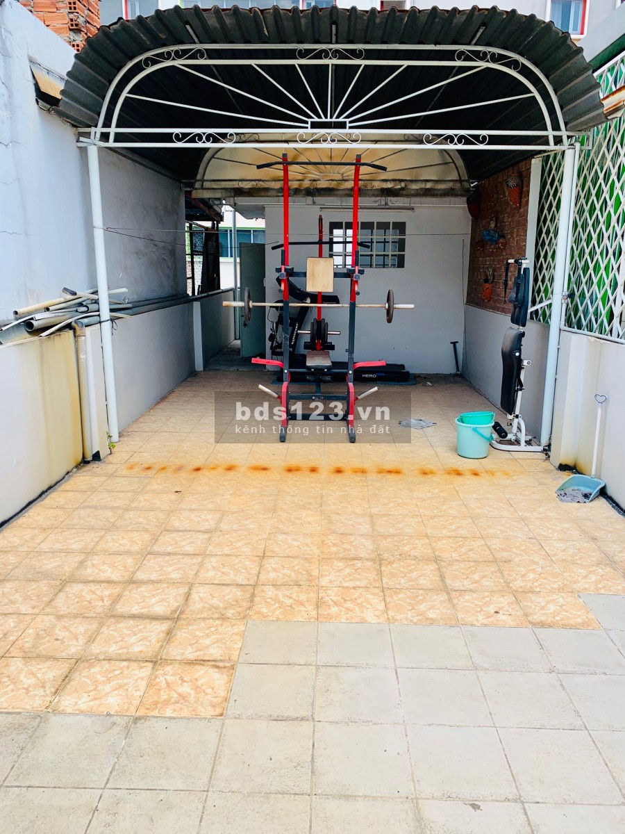 Chính chủ thuê nhà nguyên căn số 2/8A Hồng Hà, phường 2, Tân Bình, sát ngay sân bay Tân Sơn Nhất