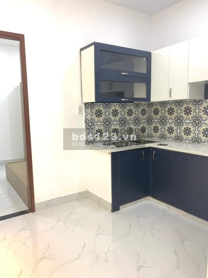 Cách HXH 8m, Phan Văn Trị, 51m2, chỉ 4 tỷ 950 triệu.