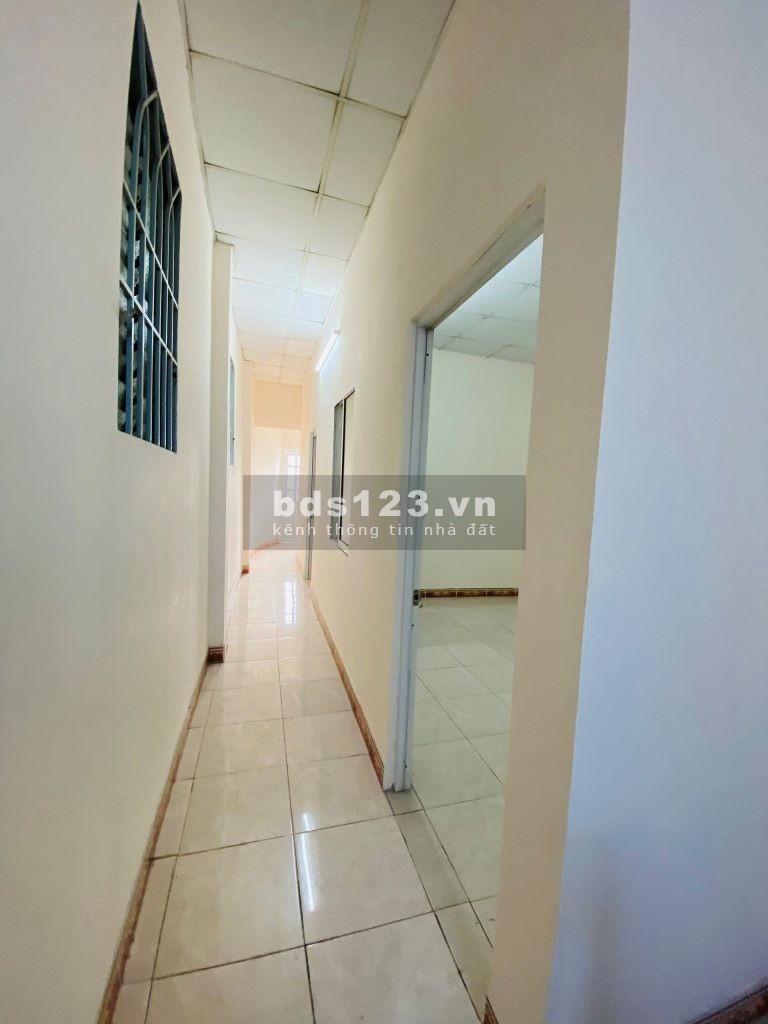 Cần Bán Gấp Nhà 1 Trệt 1 lầu Khu Linh Tây, thủ đức, TPHCM, Gần UBND, chợ và Trường học