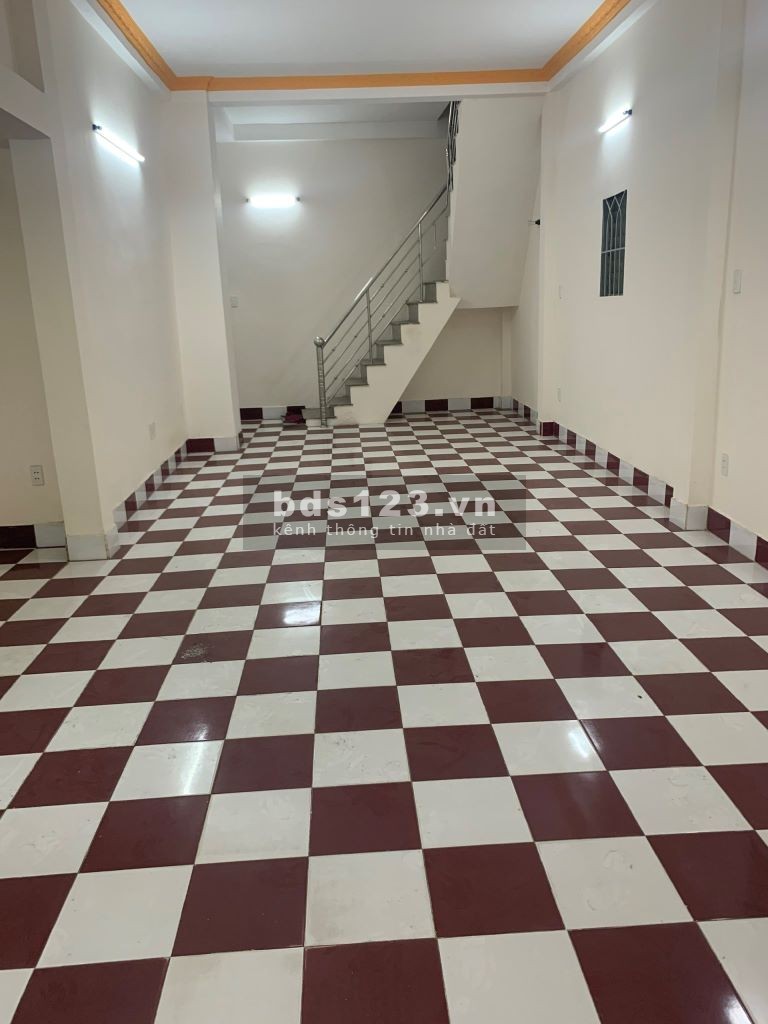 Cần Bán Gấp Nhà 1 Trệt 1 lầu Khu Linh Tây, thủ đức, TPHCM, Gần UBND, chợ và Trường học