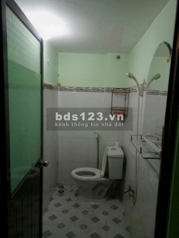 Nhà 1 trệt 1 lầu 2 phòng ngủ cuối đường lê văn khương
