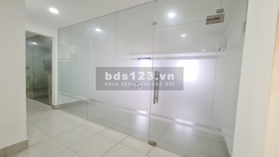 Cho thuê văn phòng Cityland Park Hills 30m2 đặt được bảng hiệu
