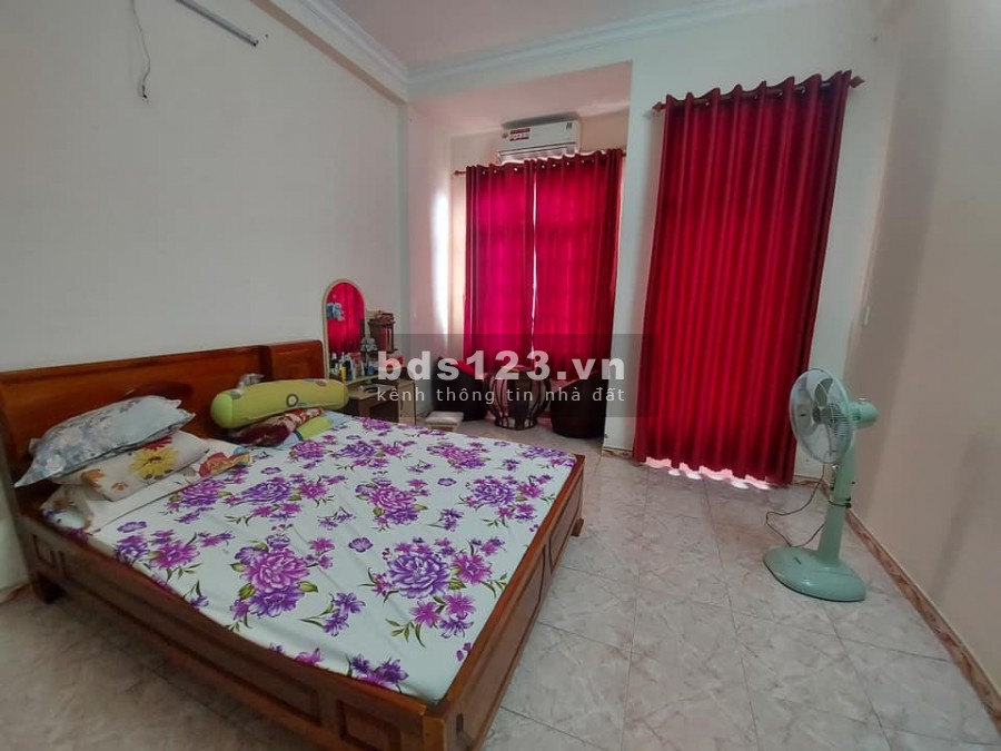 Cần bán nhà đường Nguyễn Đình Chiểu Q3 4 tầng Giá 6 tỷ