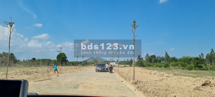 Đất Phú Mỹ ngay chân núi Dinh giá cực tốt chỉ 1tr9/m2. Sổ riêng thích hợp xây nhà vườn