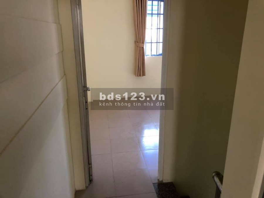 Cần bán nhà đường Huỳnh Tấn Phát, diện tích 42m2, nở hậu, 2 tầng với giá chỉ 2,9 tỷ