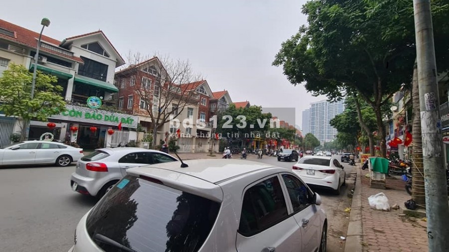 Mặt phố HOT nhất, vị trí kinh doanh đỉnh nhất Hà Đông quận, 92m2 phố Nguyễn Văn Lộc