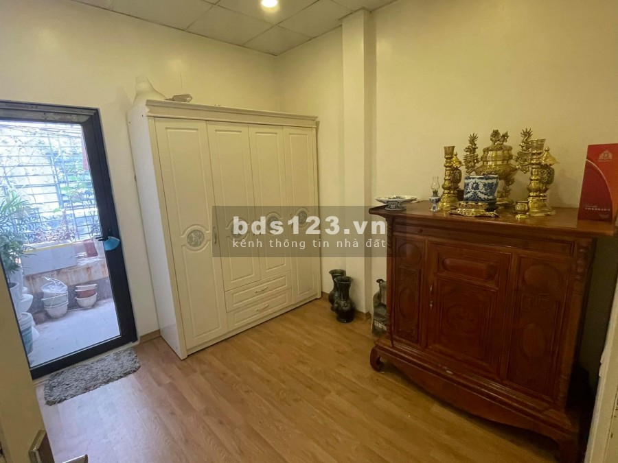 Bán nhà Minh Khai trung tâm, 2 mặt đường, ôtô tránh, KD 35m2,3T, 3.5m MT, giá 4.4 tỷ. LH 0983599927