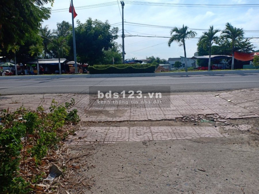 ĐẤT HIẾM DIÊN KHÁNH TIỀM NĂNG ĐẦU TƯ. GẦN CHỢ ĐẦU MỐI VÀ BẾN XE LIÊN TỈNH. 12 TRIỆU/M2