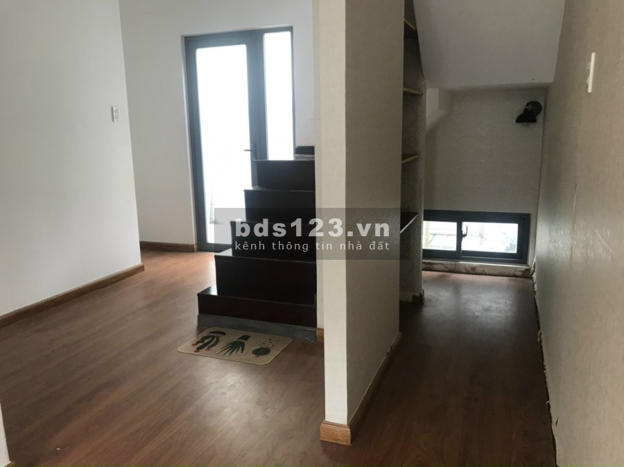 Cần tiền bán gấp căn nhà phố nằm ngay KCN Hải Sơn Tân Đức 125m2 giá chỉ 2.9 tỷ