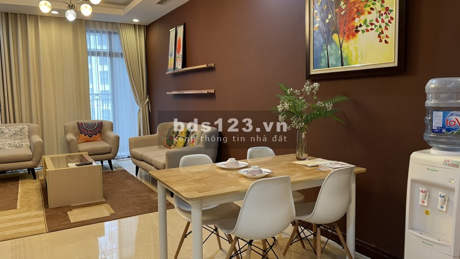 Bán căn 07 tòa R1 tại chung cư Royal City, các phòng đều sáng, giá 5.1 tỷ LH 0343951063