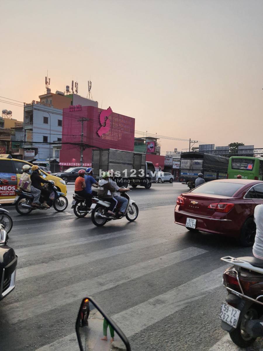 Bán Nhà An Sương Bà Điểm 60m2 SHR 2 Tỷ 85