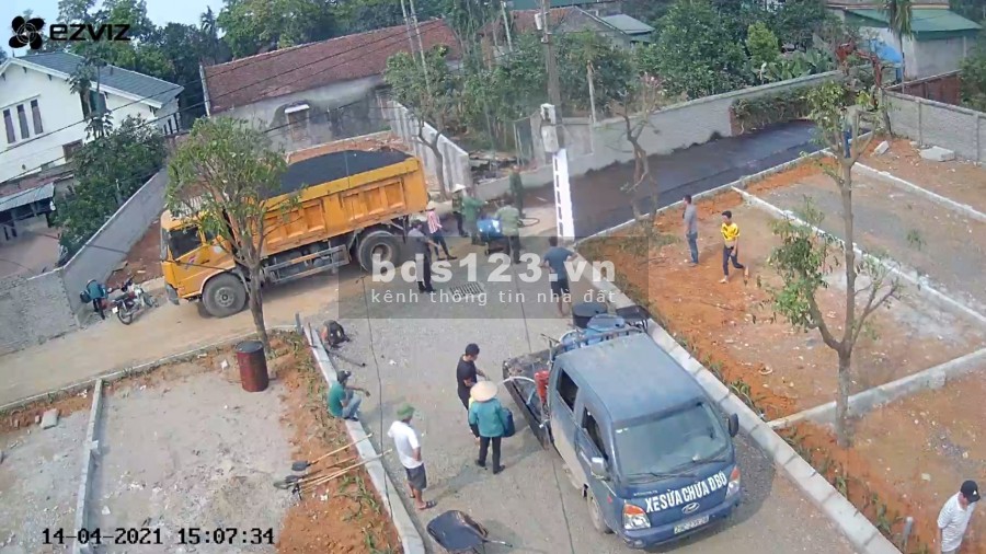 Bán mảnh đất tại xã Đồng Trúc có đường nhựa trước nhà rộng 5 m. Ngay đường liên xã 419 đi vào 300m