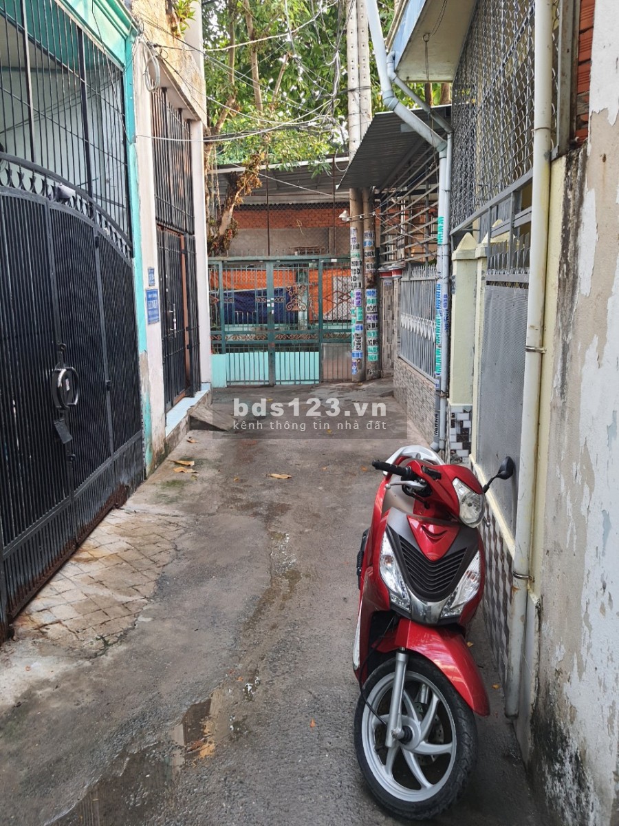 Bán Nhà An Sương Bà Điểm 60m2 SHR 2 Tỷ 85