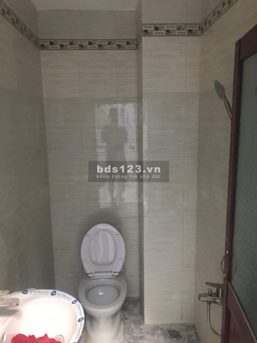 Bán nhà 1 trệt 1 lầu đường 36 gần chợ Hiệp Bình TP.Thủ Đức DT 82m2 đường thông