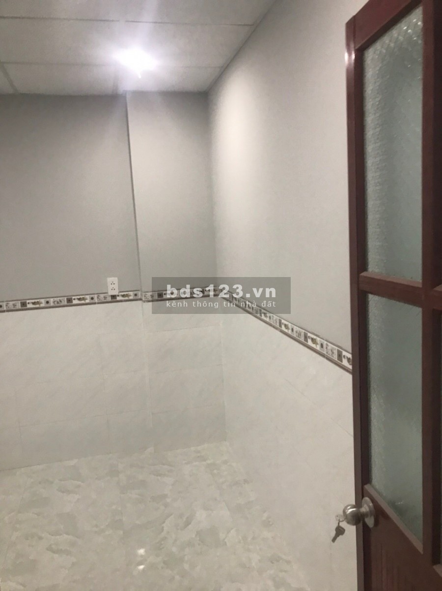 Bán nhà 1 trệt 1 lầu đường 36 gần chợ Hiệp Bình TP.Thủ Đức DT 82m2 đường thông