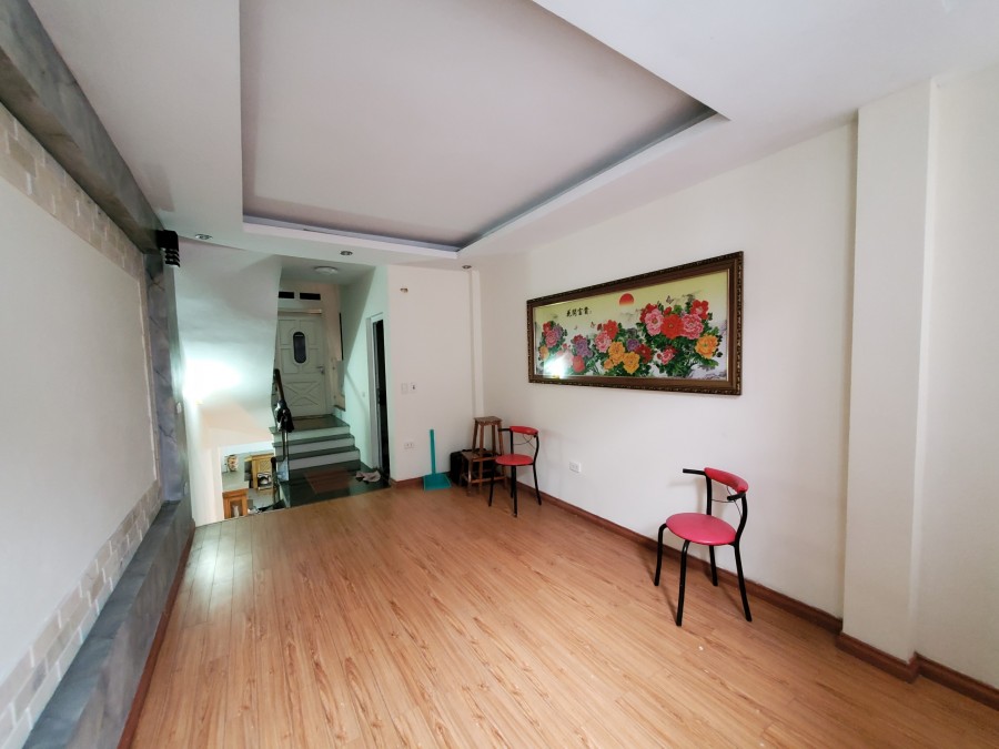 Bán nhà Ngọc Thụy ngõ ôtô 45m2 x 5 tầng, nhà đẹp, nhỉnh 4 tỷ