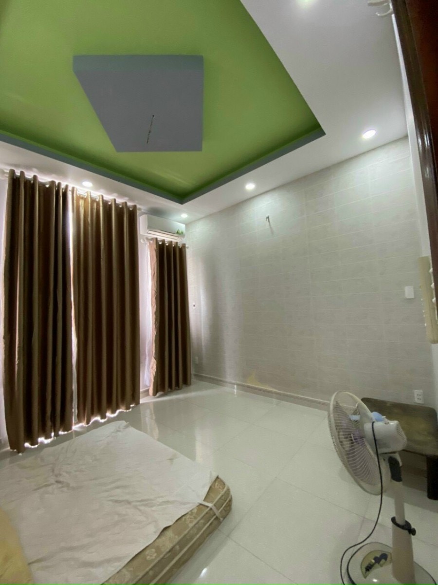 Nhà Hẻm 67 Đào Tông Nguyên, Kp 7 thị trấn Nhà Bè mà giá ngoại ô giá 3,98 tỷ