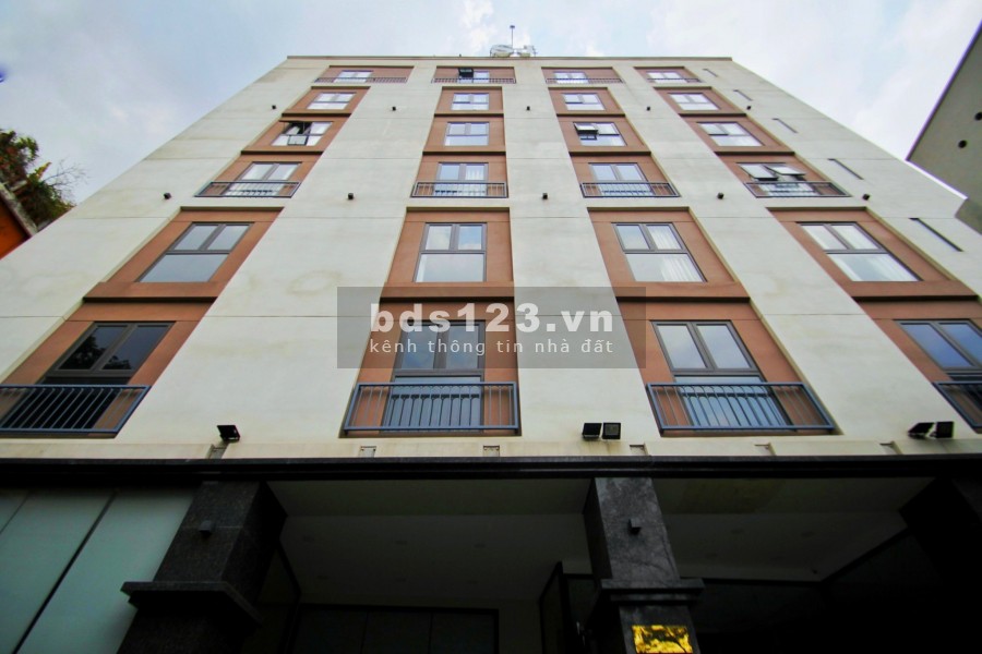 Cho thuê tòa nhà Halo Building, MT Hoàng Sa (1100m2), Quận 1